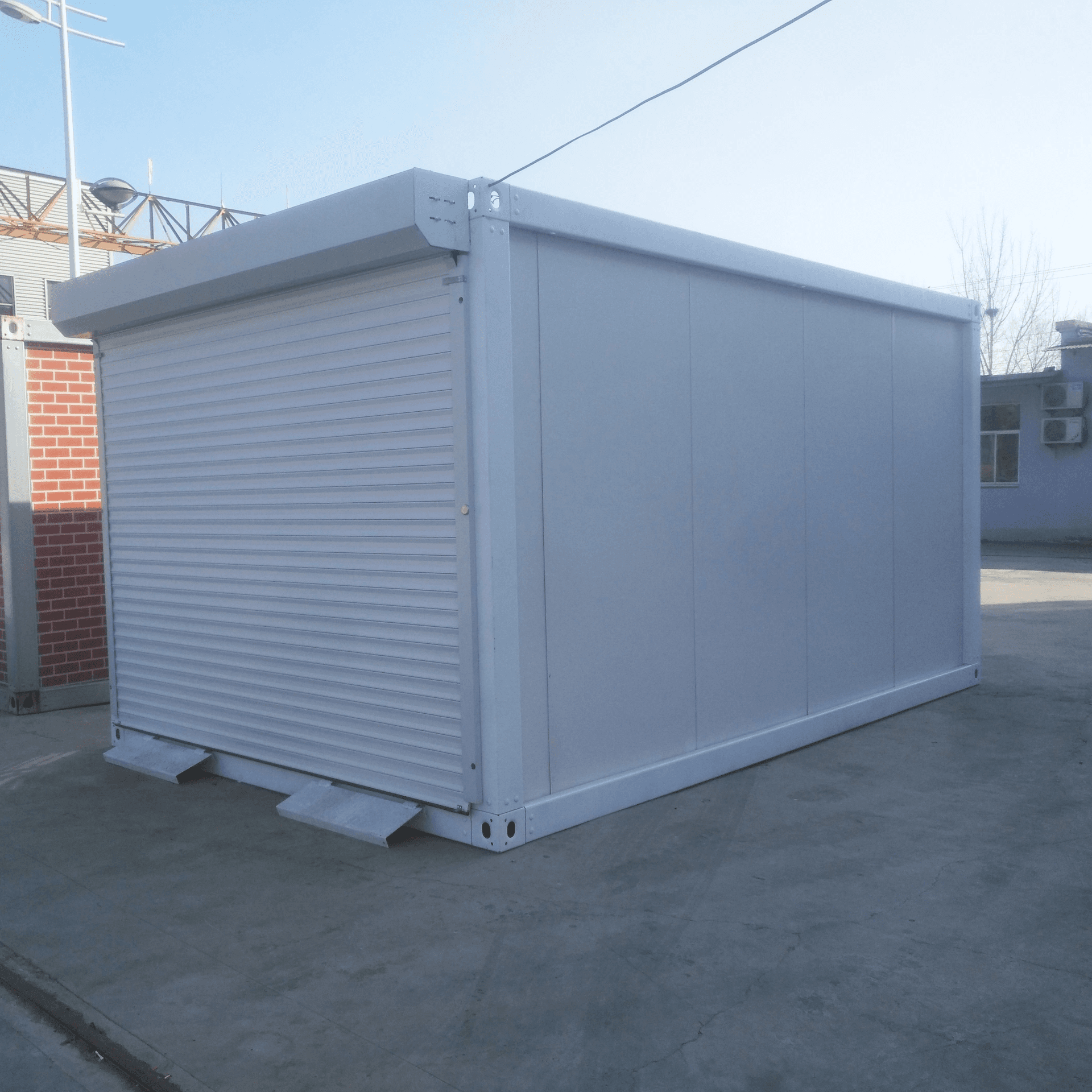Portable Container Garage: Transformable Warehouse on the Go