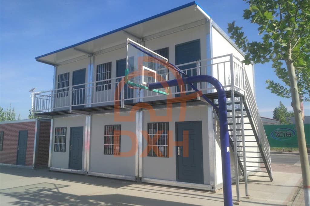 Revolutionize Your Living Space with the Dual Chamber International Container House! 4