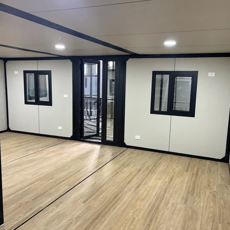 10ft Flat Roof Expandable House