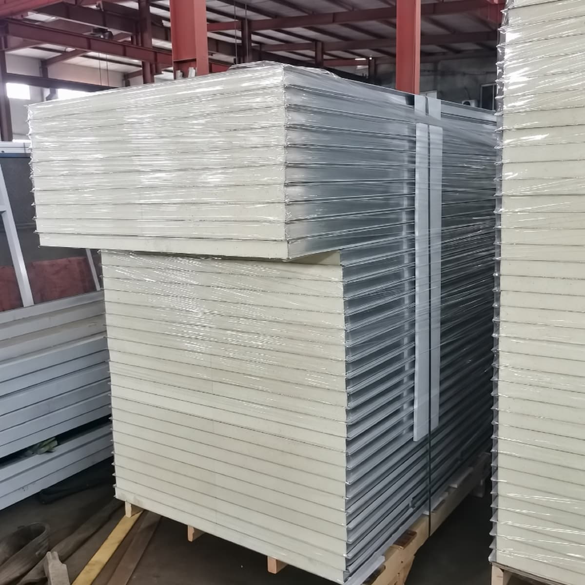 Polyurethane Building Boards For Walls And Roofs Insulated Pvc Uv Sandwich Panel Turkey Egypt