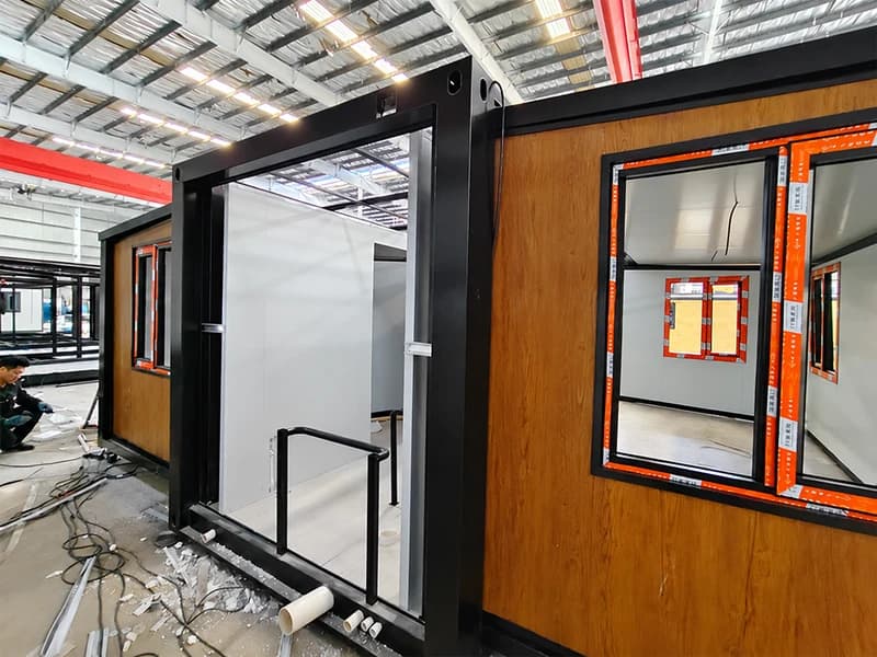 Cowinlife 20ft Teak color standard configuration expandable container house with 2 bedrooms 1 bathroom and 1 kitchen 5