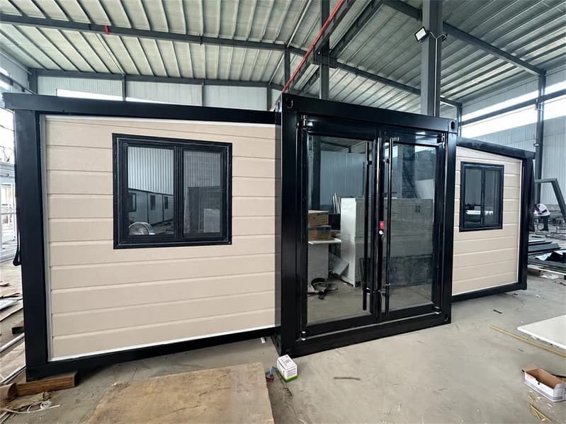 SpaceMax™: Expandable 40FT Container House – Maximize Your Living Space! 2