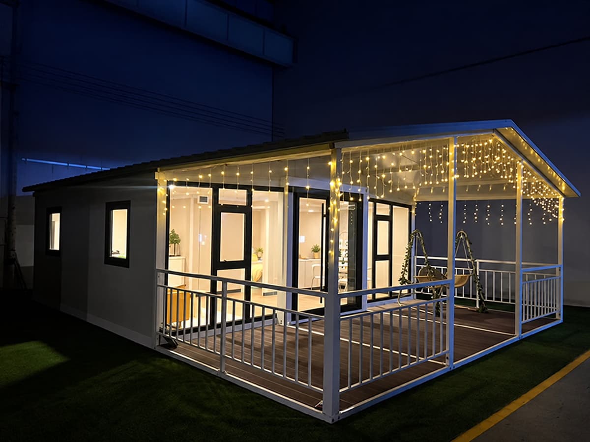 Tiny-Expandable-Container-House