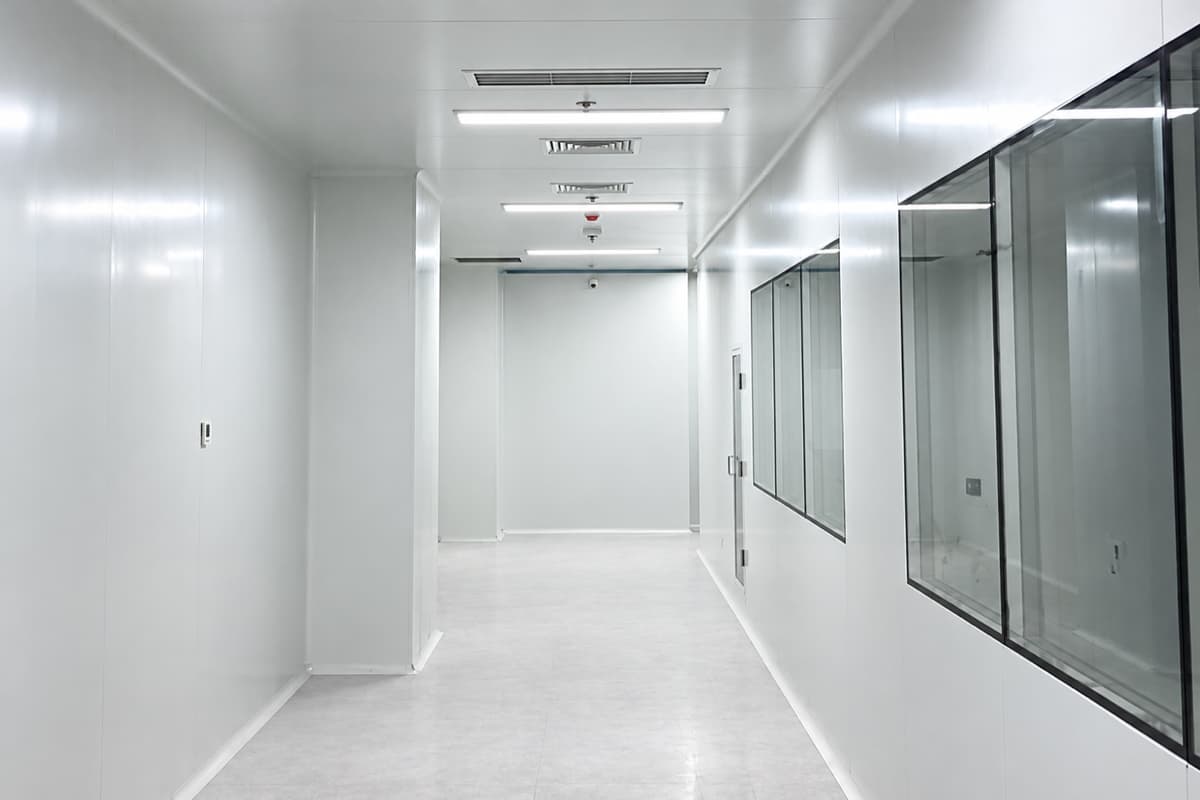 Clean Room Construction with Sandwich Panels
