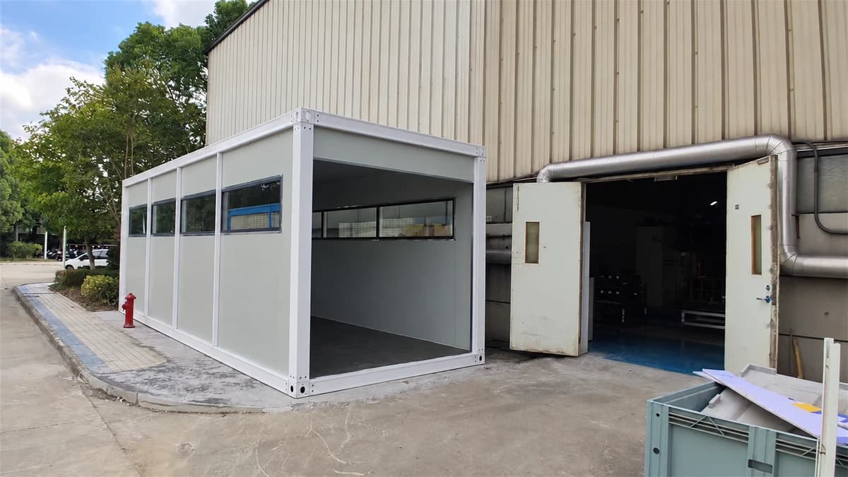 Take advantage of a container house to quickly set up an office 4