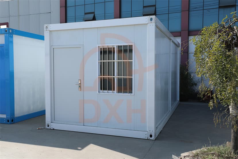 Container-Toilets: Public Restrooms Made Easy! 1