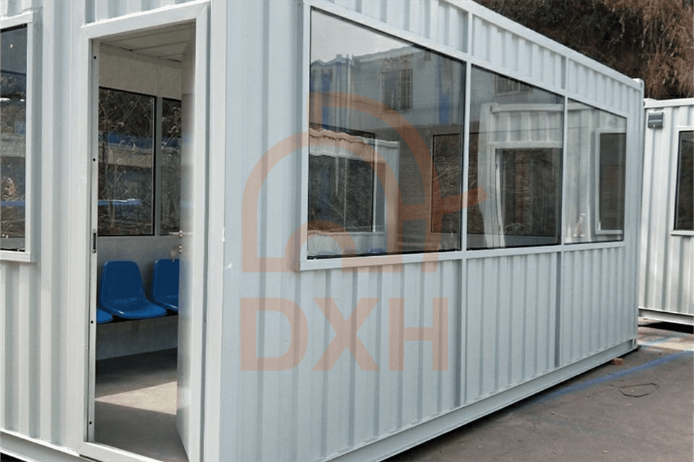 Vibrant & Sturdy Shipping Containers: Unbeatable Color & Durability 7