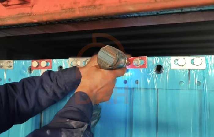Folding Container House Unloading