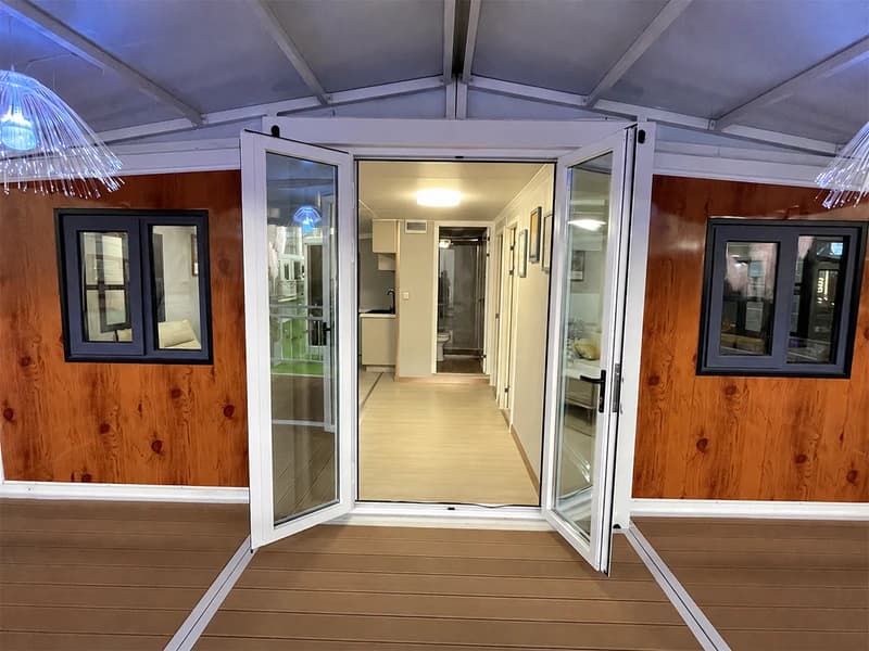 Where can a new type of container homes China--expandable container house be used? 1